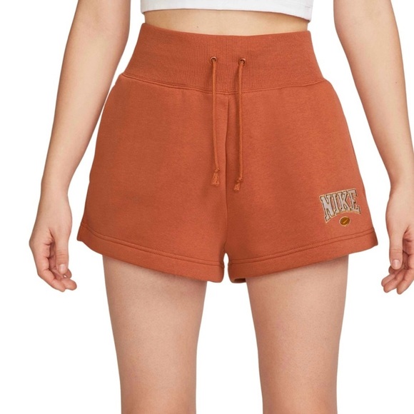 Nike Women's Sportswear Phoenix Fleece High-Rise Shorts - Picture 2 of 6